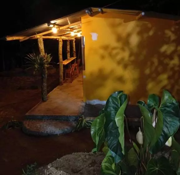 Hotelli Cabañas La Miranda