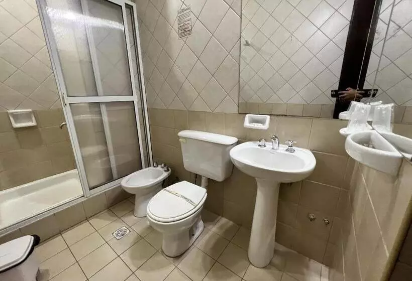 هتل Confianza I