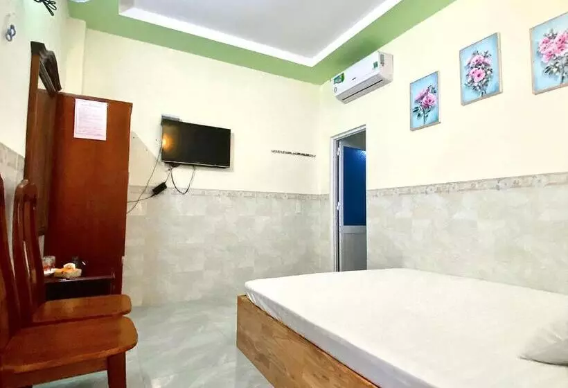 هتل Khách Sạn Hằng Trang