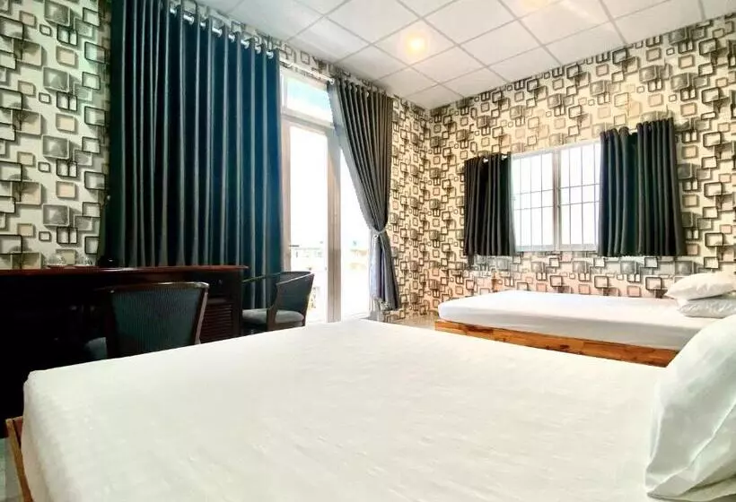 هتل Khách Sạn Hằng Trang