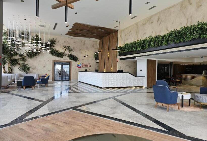 هتل Ramada Encore By Wyndham Istanbul Arnavutkoy