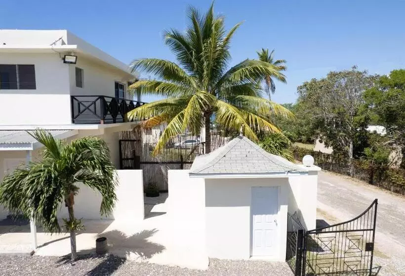 هتل Sands Great Bay