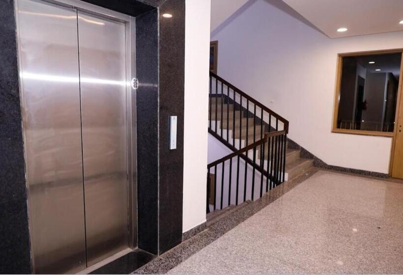 호텔 Star Continental