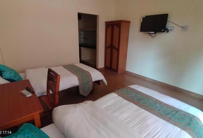 בית מלון כפרי Tabo House