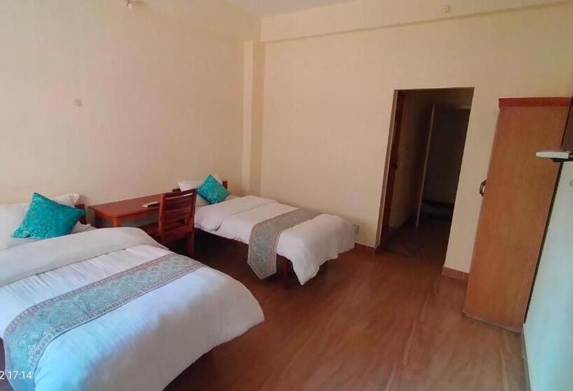 בית מלון כפרי Tabo House