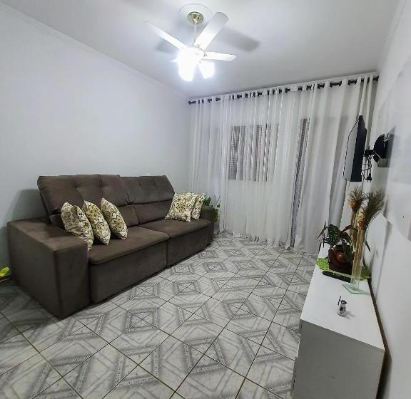 بنسيون Casa Groot