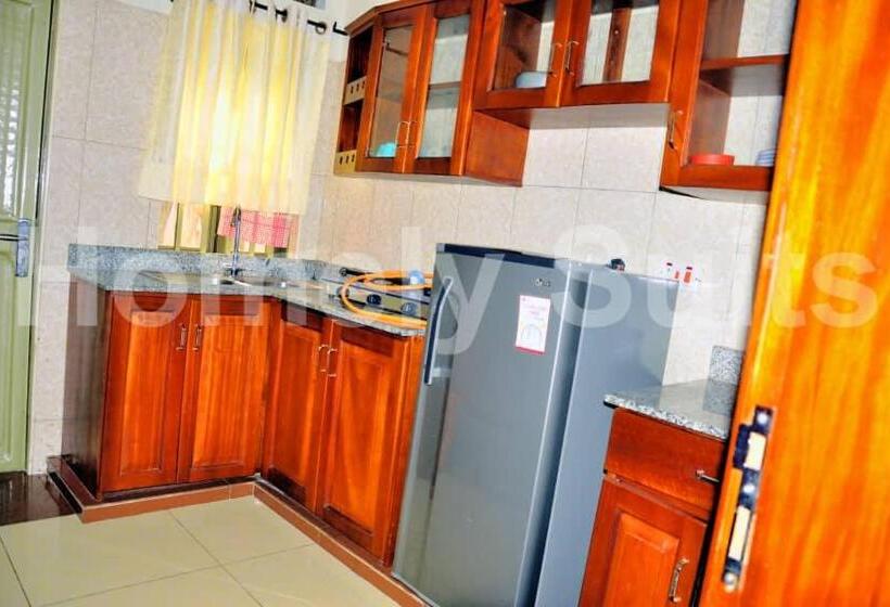 پانسیون Kisoro Homely Suites