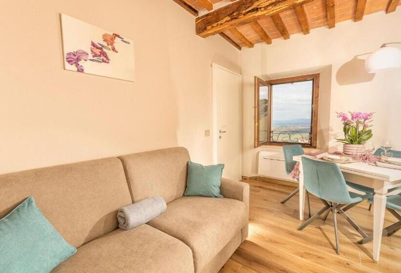 פנסיון Palazzo Falcinelli Luxury Room In Montepulciano Center With Elevator