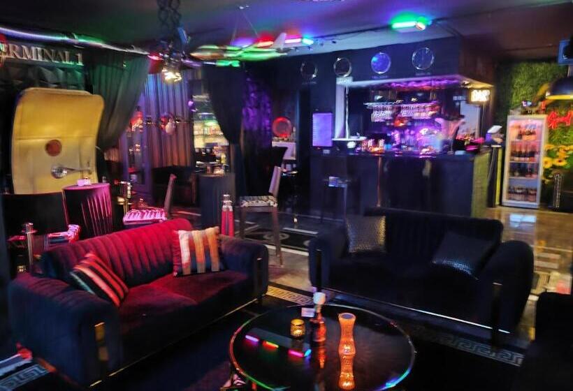 پانسیون Terminal 1