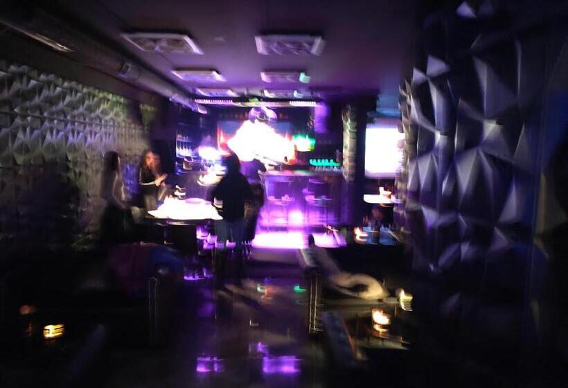 پانسیون Terminal 1