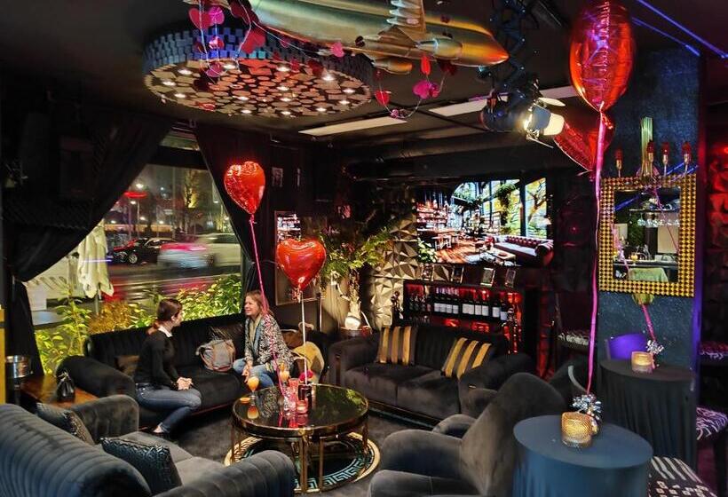 پانسیون Terminal 1