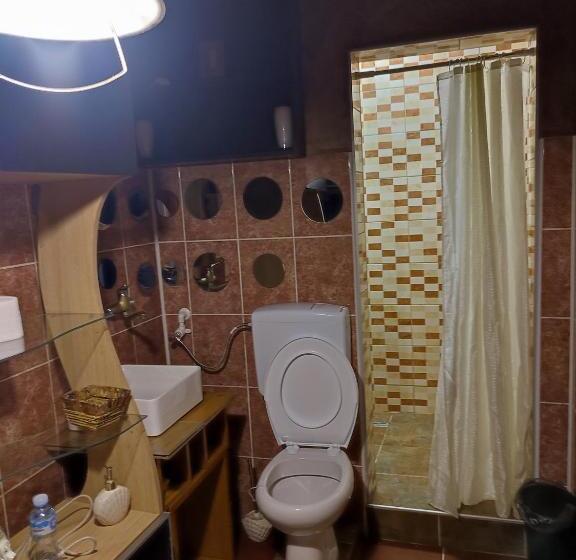 تختخواب و صبحانه Etno Selo Naša Avlija