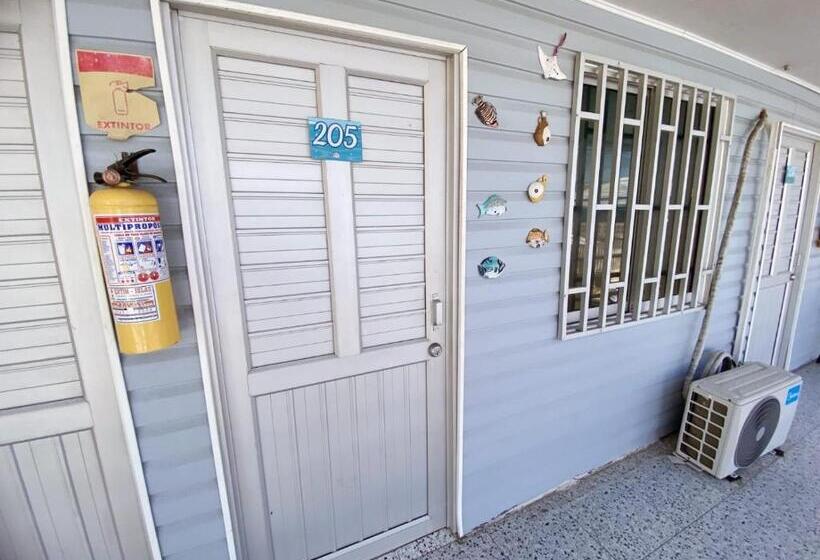 تختخواب و صبحانه Habitaciónes Islander