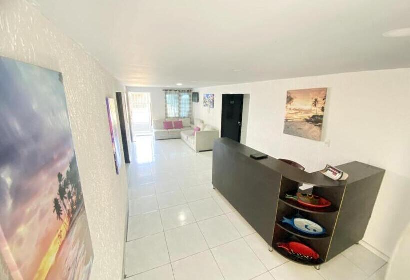 تختخواب و صبحانه Habitaciónes Islander