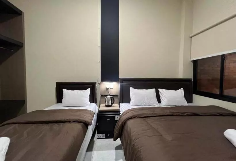 Brenn Hotel Semarang Mitra Reddoorz