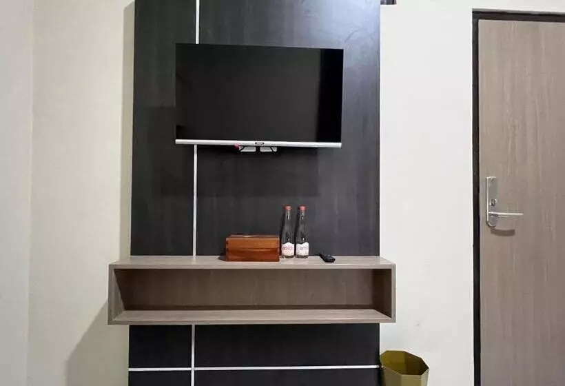 Brenn Hotel Semarang Mitra Reddoorz