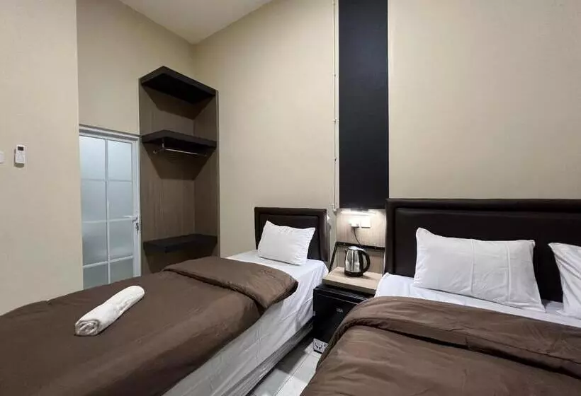 Brenn Hotel Semarang Mitra Reddoorz