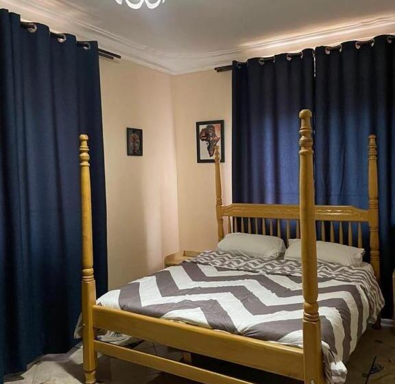 His&hers Motel By Mathias