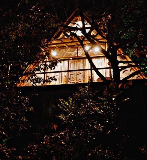 Hotel Boscaje Solarpunk Habitat