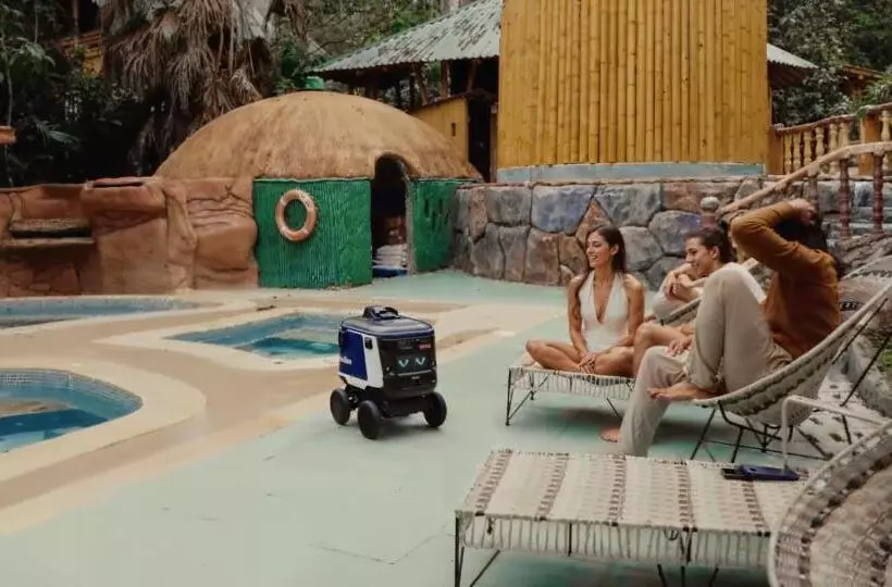 Hotelli Boscaje Solarpunk Habitat