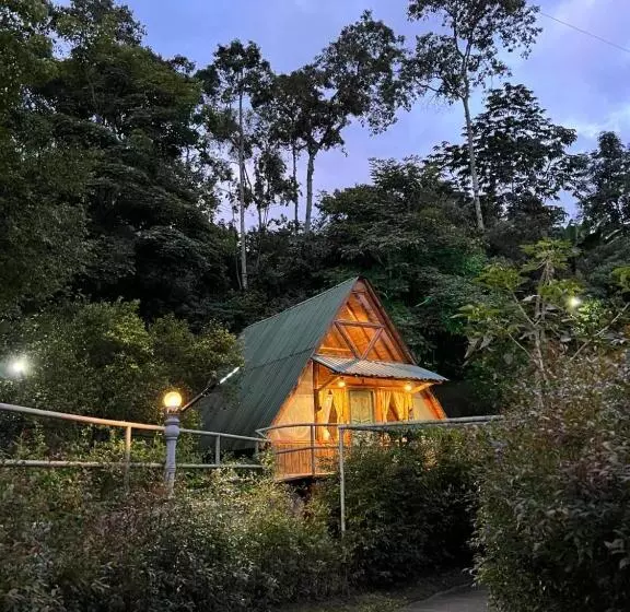 Hotelli Boscaje Solarpunk Habitat