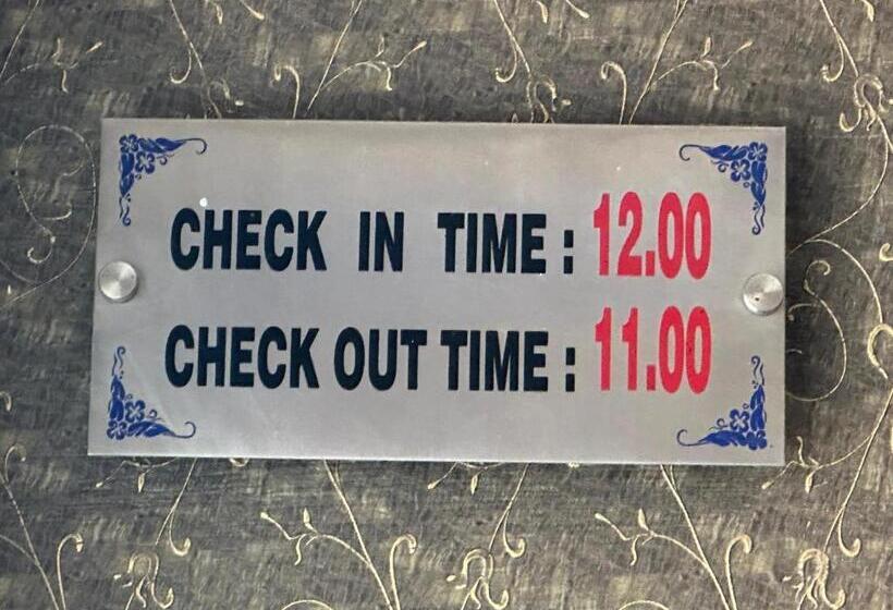 Отель E I Residency Manage By Sb Group