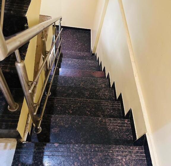 Отель E I Residency Manage By Sb Group