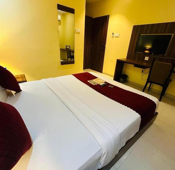 Отель E I Residency Manage By Sb Group