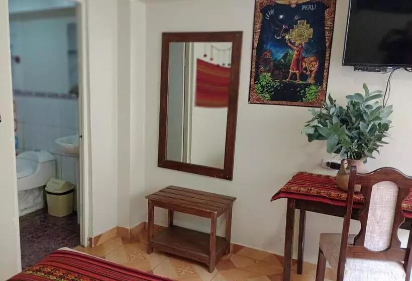 هتل Hostal Samay