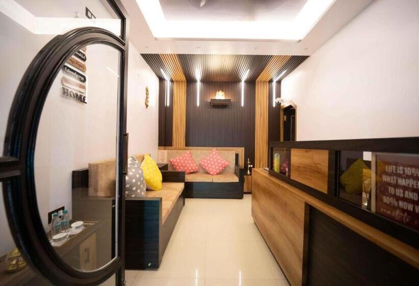 ホテル Ivy Nirvana