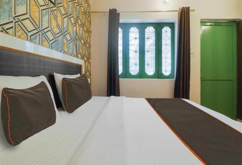 Hotelli The Roxxy Royal Resort