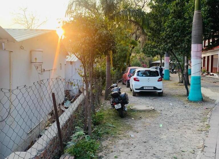 Hotelli The Roxxy Royal Resort