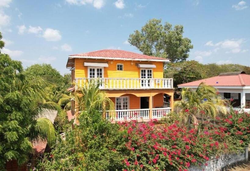 هتل Villa Ordonez