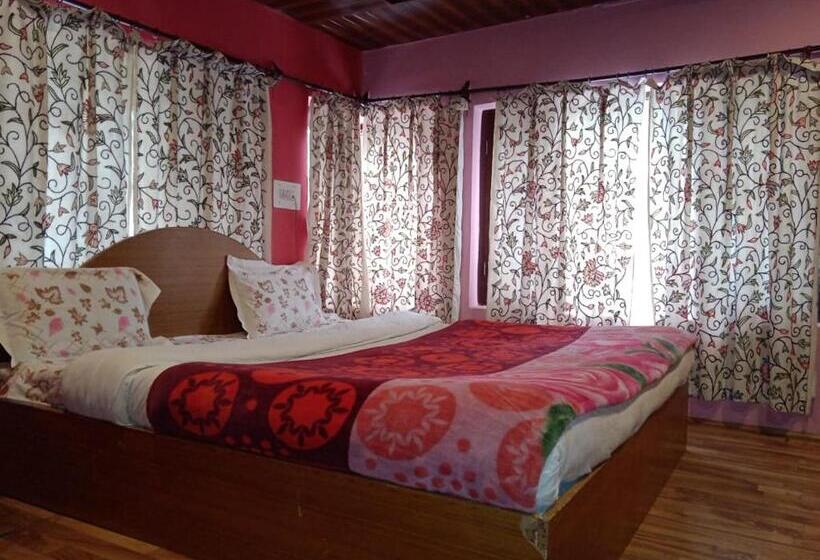 בית מלון כפרי Zaafron Resort