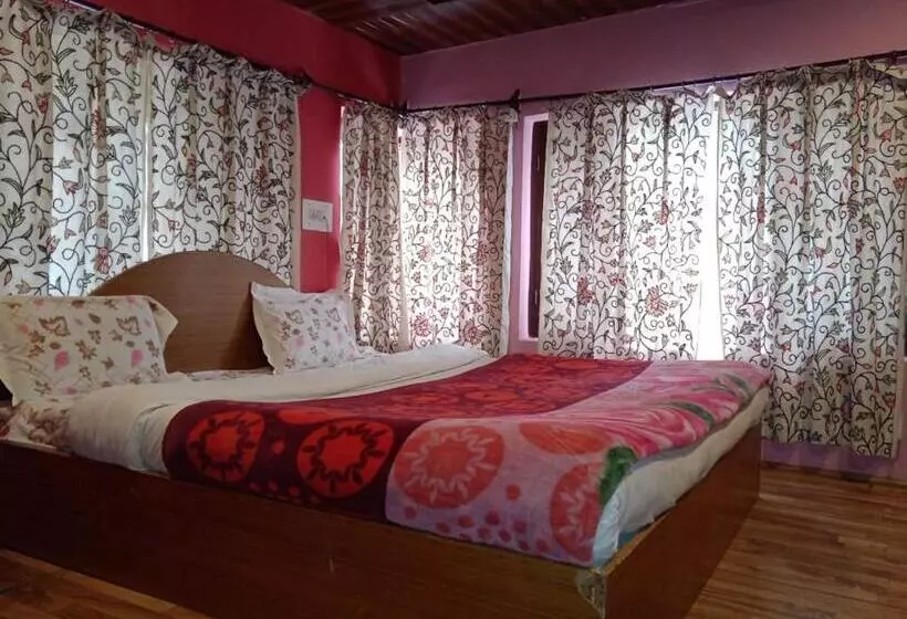 ホテル Zaafron Resort