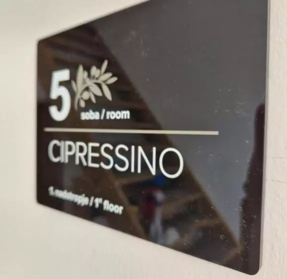 House Olive Garden Strunjan