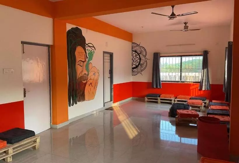 Lostel Backpacker Hostel