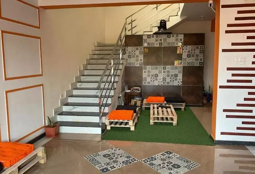 Lostel Backpacker Hostel