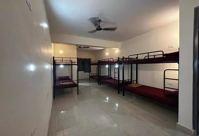 Lostel Backpacker Hostel