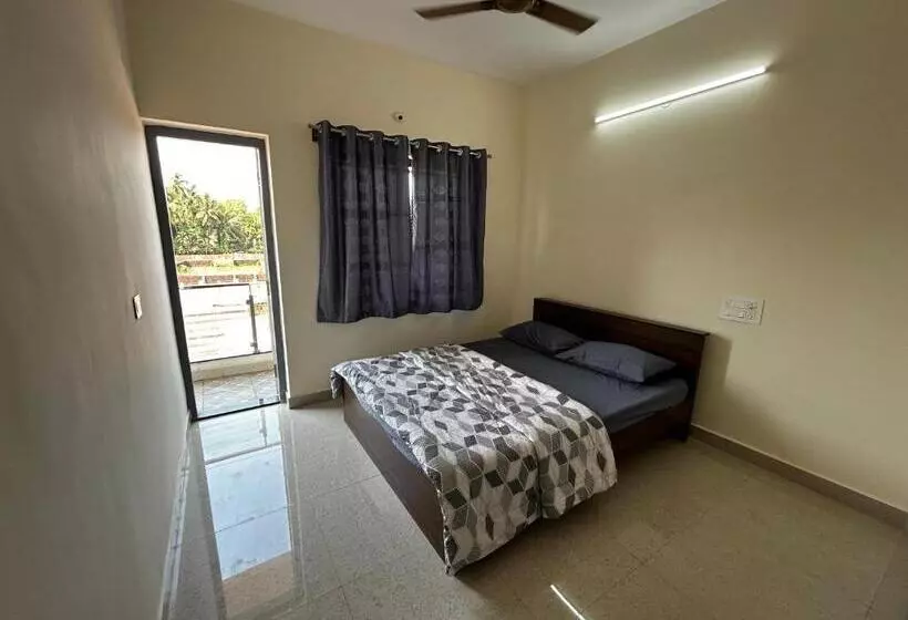 Lostel Backpacker Hostel