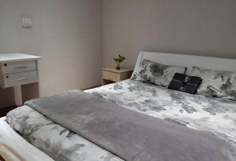 Pension Mangwato Royal Villa