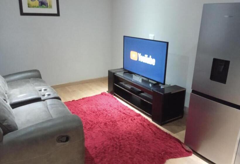 Pension Mangwato Royal Villa