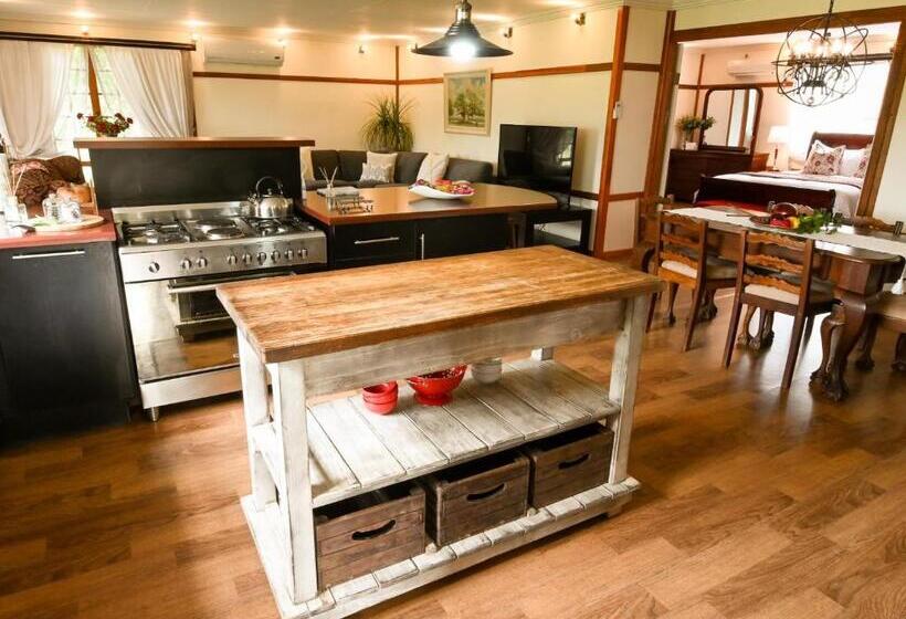 Pension Rose And Ivy Cottages