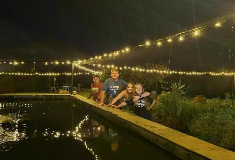 Majatalo Rose And Ivy Cottages