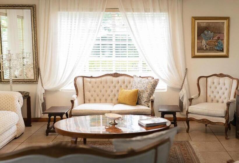 Pension Rose And Ivy Cottages