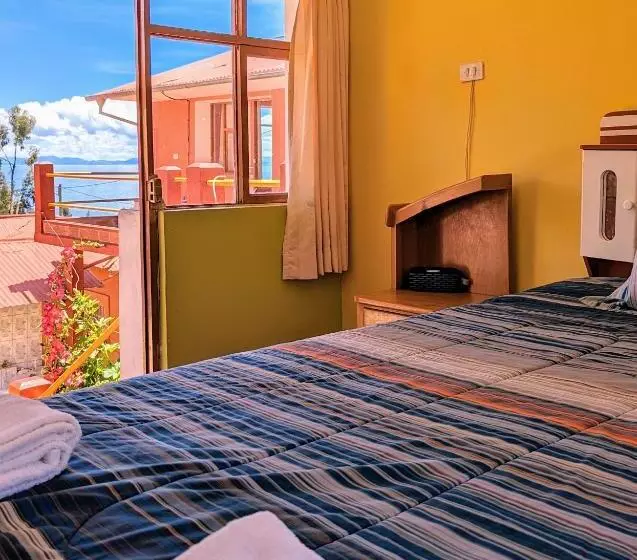 Hotelli Amantani Sol Andino