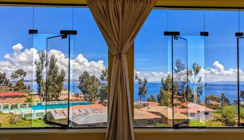 Hotelli Amantani Sol Andino