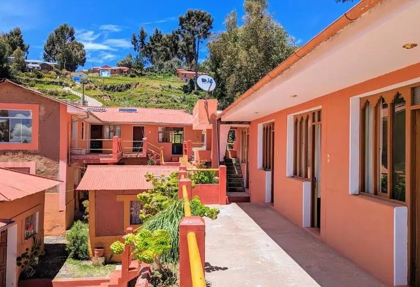 Hotelli Amantani Sol Andino