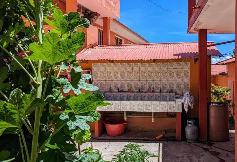 Hotelli Amantani Sol Andino