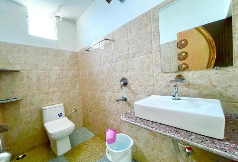 酒店 Coral Suites Puri  Swimming Pool Lift Wifi Facilities  Excellent Choice Of Travellers   Best Seller